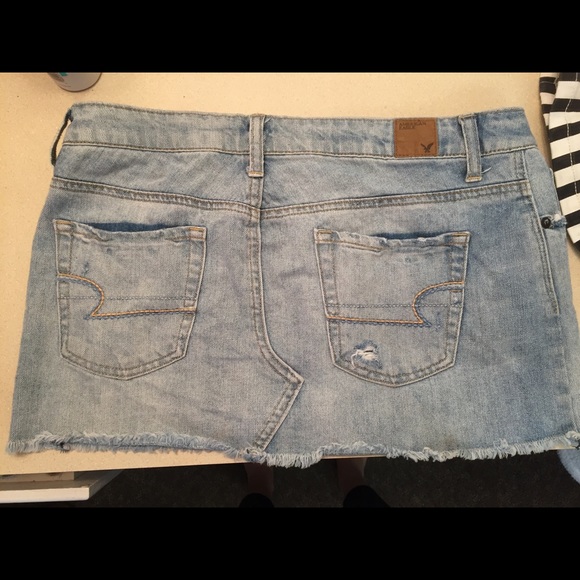 american eagle mini denim skirt - Picture 2 of 2